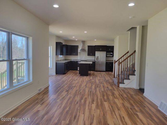 933 Ridgeview Circle, Castleton-on-hudson, NY 12033