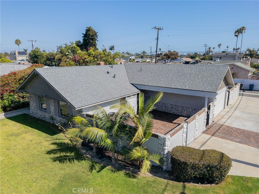 8232 Indianapolis, Huntington Beach, CA 92646 — exterior