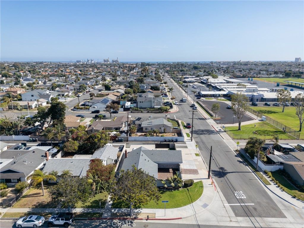 8232 Indianapolis, Huntington Beach, CA 92646 — photo 5