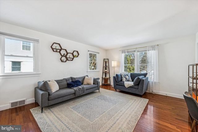 512 MEDIA PKWY, Wallingford, PA 19086