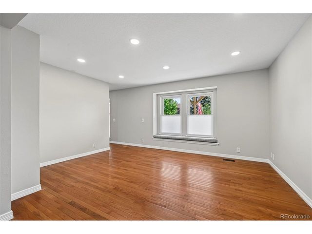 1125 Popes Valley Dr, Colorado Springs, CO 80919