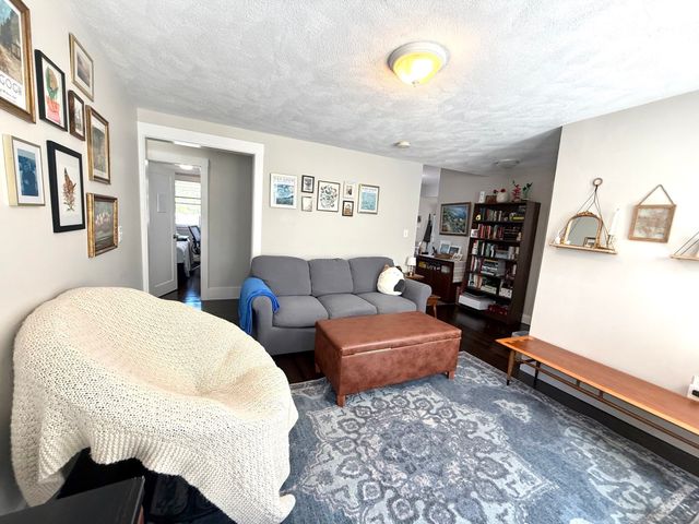 8 Lowden Ave. 2, Somerville, MA 02144