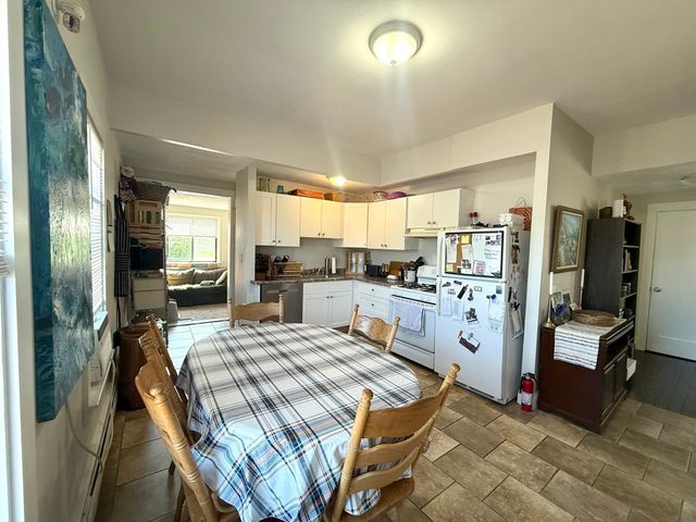 8 Lowden Ave. 2, Somerville, MA 02144