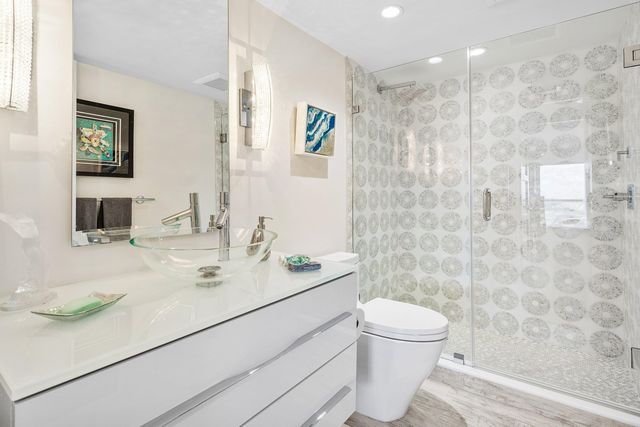 2800 S Ocean Boulevard L-17, Boca Raton, FL 33432