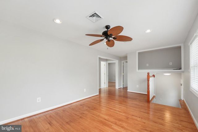 1514 AIDEN DR, Woodbridge, VA 22191