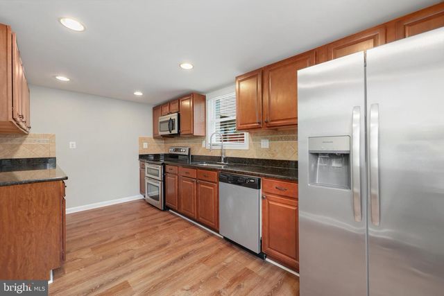 1514 AIDEN DR, Woodbridge, VA 22191