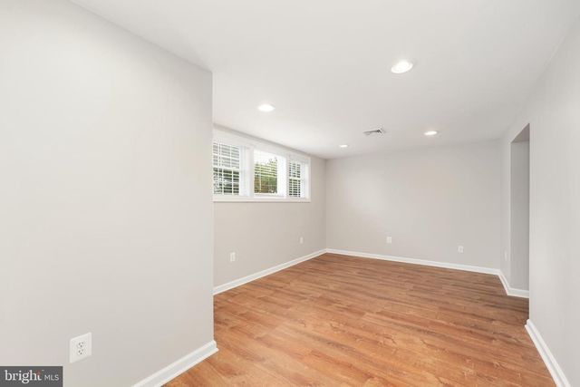 1514 AIDEN DR, Woodbridge, VA 22191