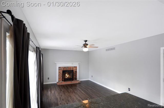 1041 Walloon Court, Lake Orion, MI 48360