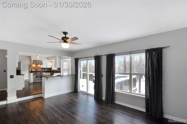 1041 Walloon Court, Lake Orion, MI 48360