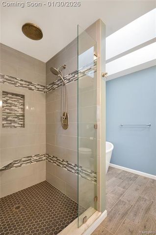 1041 Walloon Court, Lake Orion, MI 48360