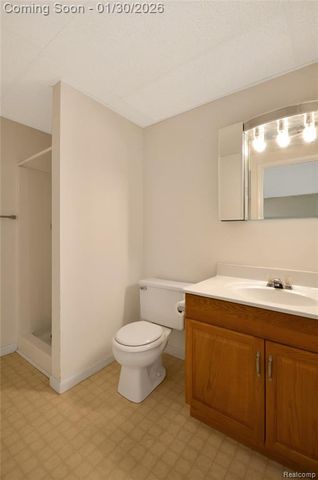 1041 Walloon Court, Lake Orion, MI 48360