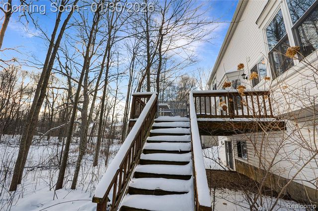 1041 Walloon Court, Lake Orion, MI 48360