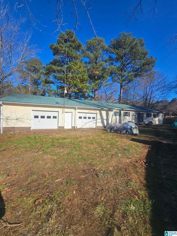 2200 LISA ANN DRIVE SE, Leeds, AL 35094