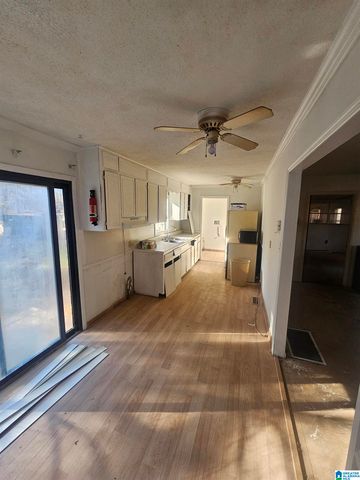 2200 LISA ANN DRIVE SE, Leeds, AL 35094