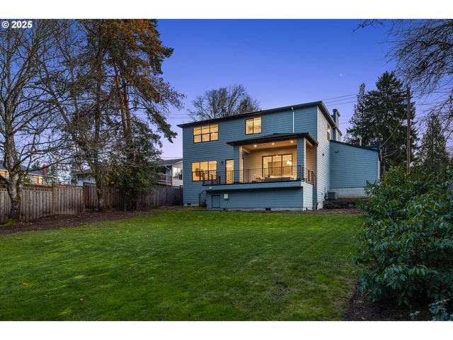 10805 Nw CORNELL Rd, Portland, OR 97229