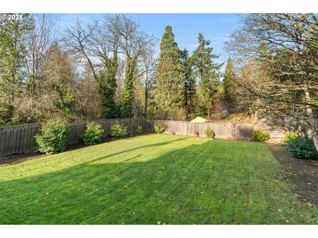 10805 Nw CORNELL Rd, Portland, OR 97229