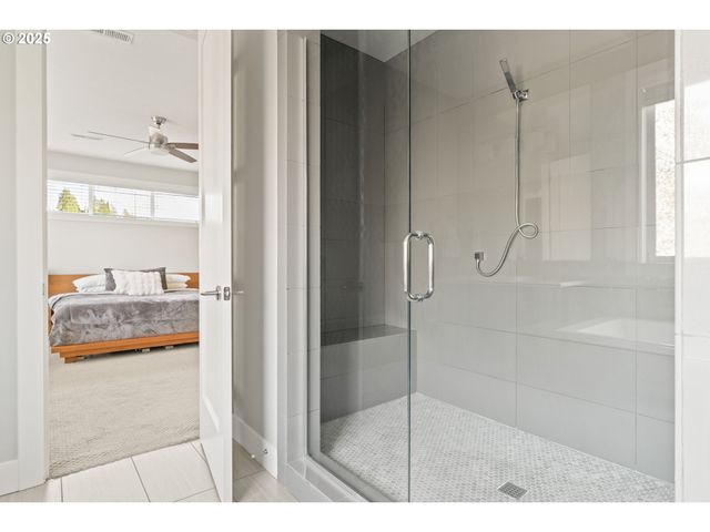 10805 Nw CORNELL Rd, Portland, OR 97229