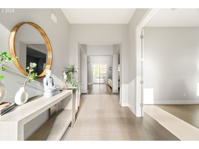 10805 Nw CORNELL Rd, Portland, OR 97229