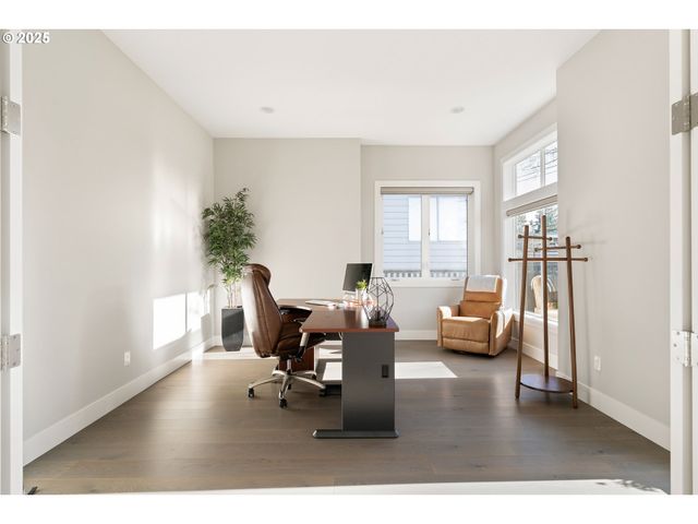 10805 Nw CORNELL Rd, Portland, OR 97229