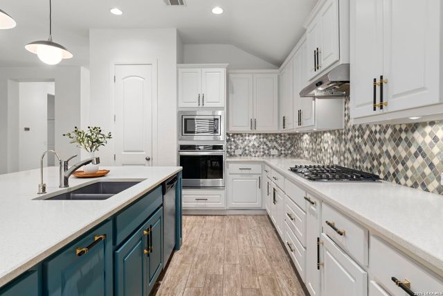 102 La Cima, Boerne, TX 78006