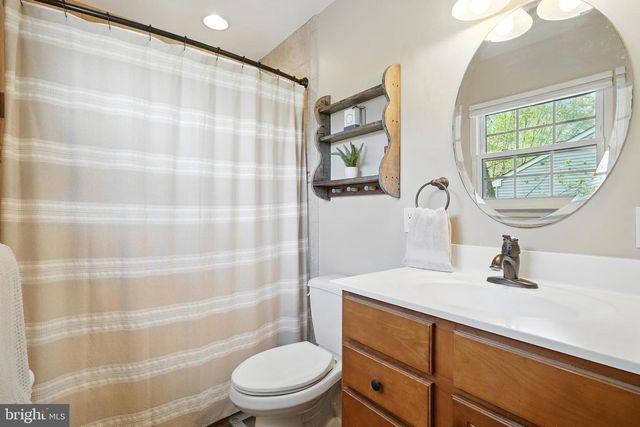 1247 DOUBLEDAY DR, Arnold, MD 21012