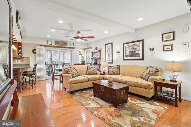 1247 DOUBLEDAY DR, Arnold, MD 21012