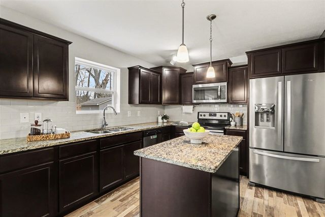 6346 Wood Hollow Drive, Kalamazoo, MI 49009