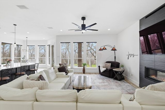 2013 Breaker Lane, Flower Mound, TX 75022