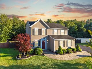 143 Shetland Place, Camillus, NY 13164