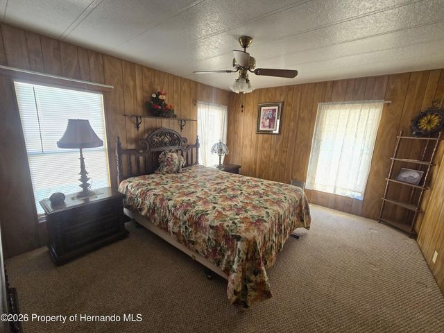 8436 Central Avenue, Brooksville, FL 34613