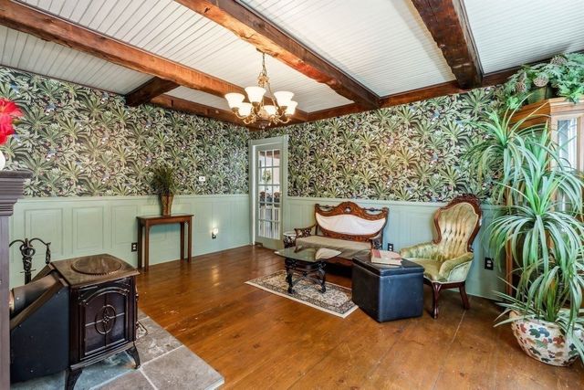 294 Plymouth St, Middleboro, MA 02346