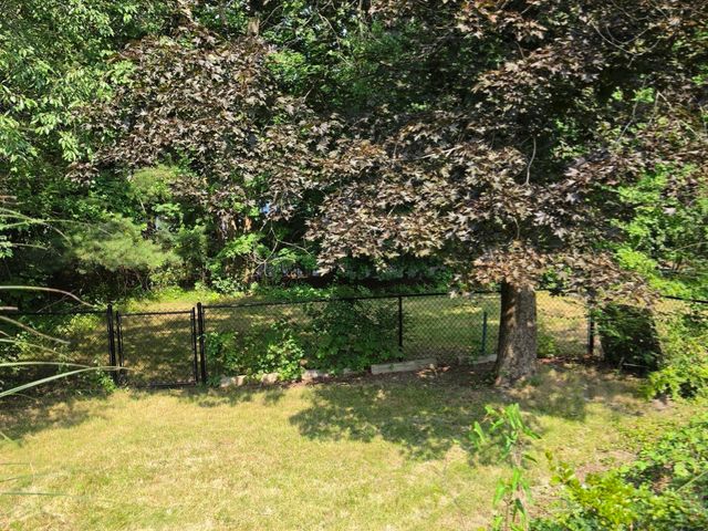 294 Plymouth St, Middleboro, MA 02346