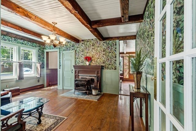 294 Plymouth St, Middleboro, MA 02346