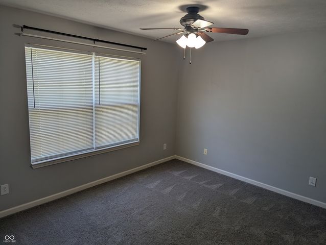 5567 Washington Avenue, Bargersville, IN 46106
