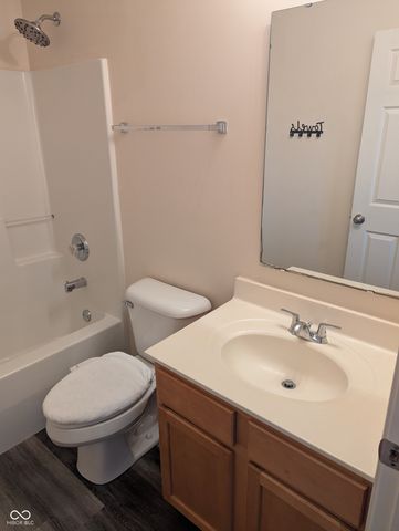 5567 Washington Avenue, Bargersville, IN 46106