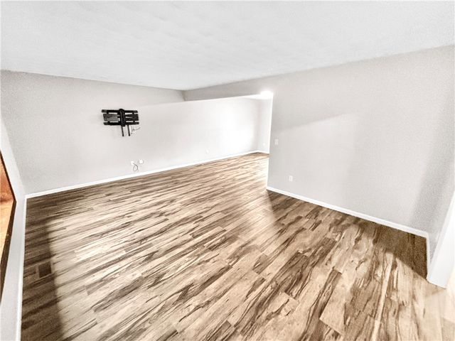 6800 Curtwood Drive, Tipp City, OH 45371