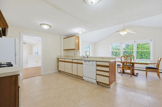 71 Parker Ave, Newton, MA 02459