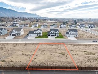 667 E 2475 N # 8, North Logan, UT 84341