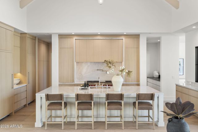 4220 N 57TH Place, Phoenix, AZ 85018