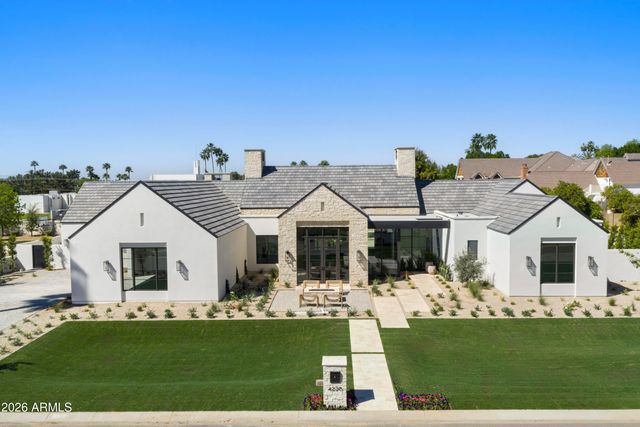 4220 N 57TH Place, Phoenix, AZ 85018