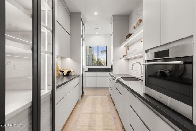 4220 N 57TH Place, Phoenix, AZ 85018