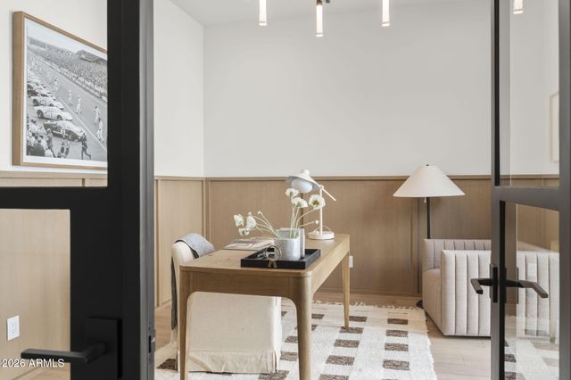 4220 N 57TH Place, Phoenix, AZ 85018