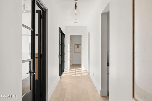 4220 N 57TH Place, Phoenix, AZ 85018