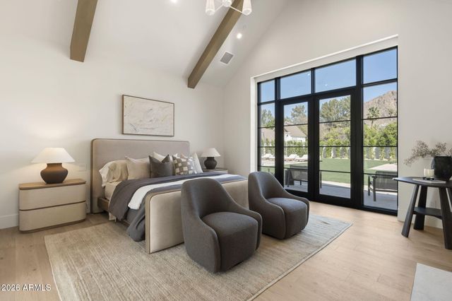 4220 N 57TH Place, Phoenix, AZ 85018