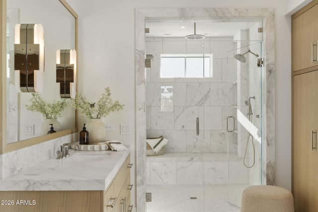 4220 N 57TH Place, Phoenix, AZ 85018