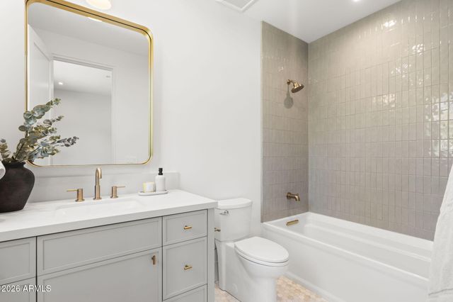 4220 N 57TH Place, Phoenix, AZ 85018