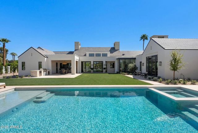 4220 N 57TH Place, Phoenix, AZ 85018