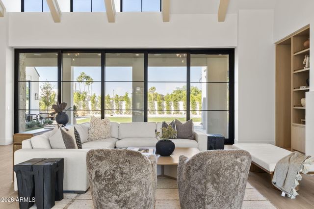 4220 N 57TH Place, Phoenix, AZ 85018