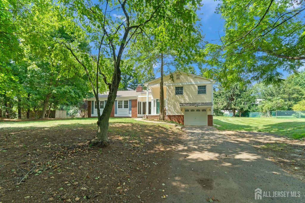 673 Colts Neck Road, Freehold, NJ 07728