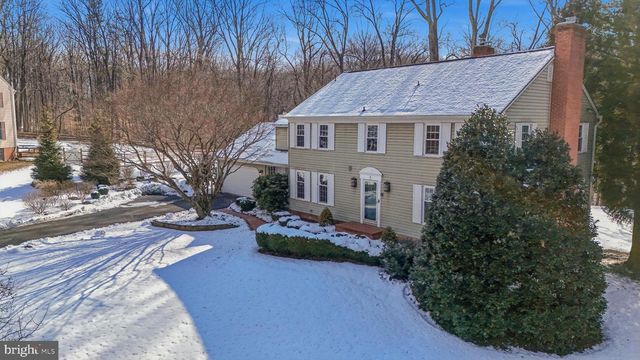 5 HOLLY BERRY CT, Glen Arm, MD 21057